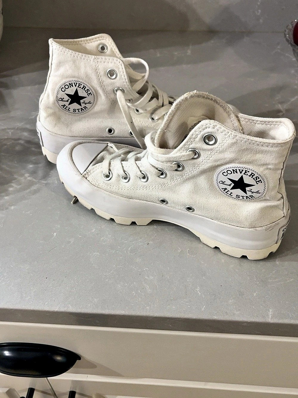 Converse Chuck Taylor All Star Lugged High Top Sneakers Women’s 7